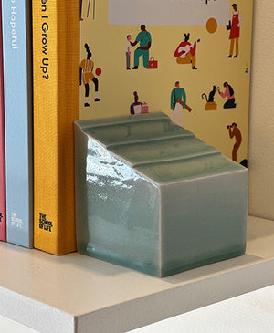'Be Calm' Bookends