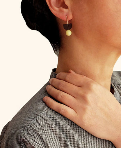 Very Tiny Earrings, Black